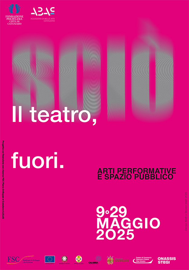 Sciò- Il teatro, fuori.